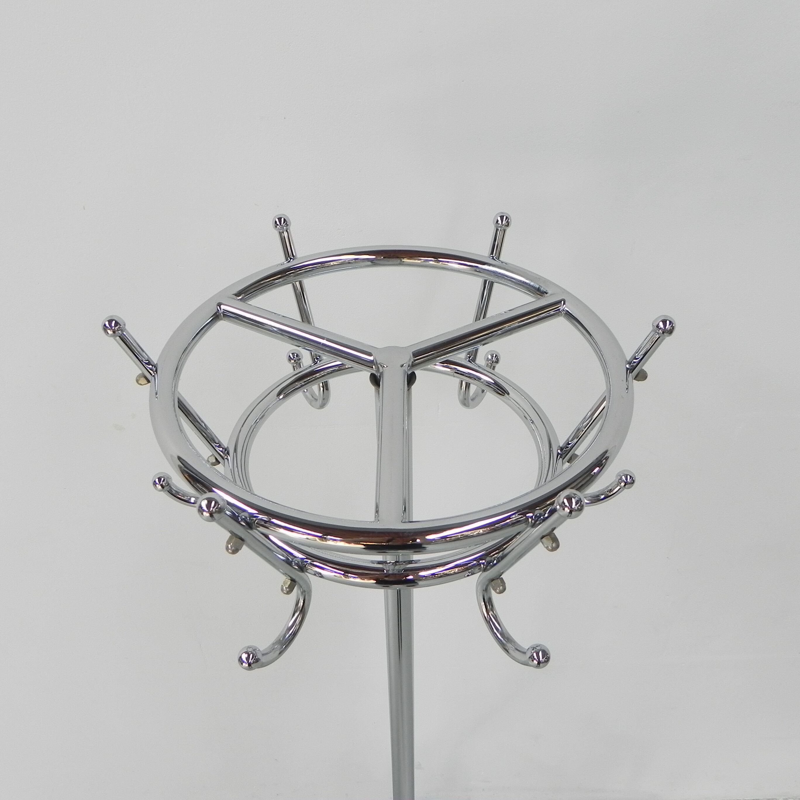 Standing chrome-plated Tubax coat rack