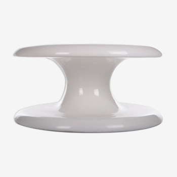 Spage Age Beautiful white coffee table from Scandinavia