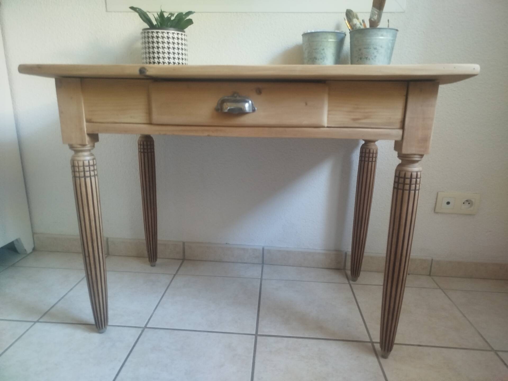 Ancienne table, bureau de ferme