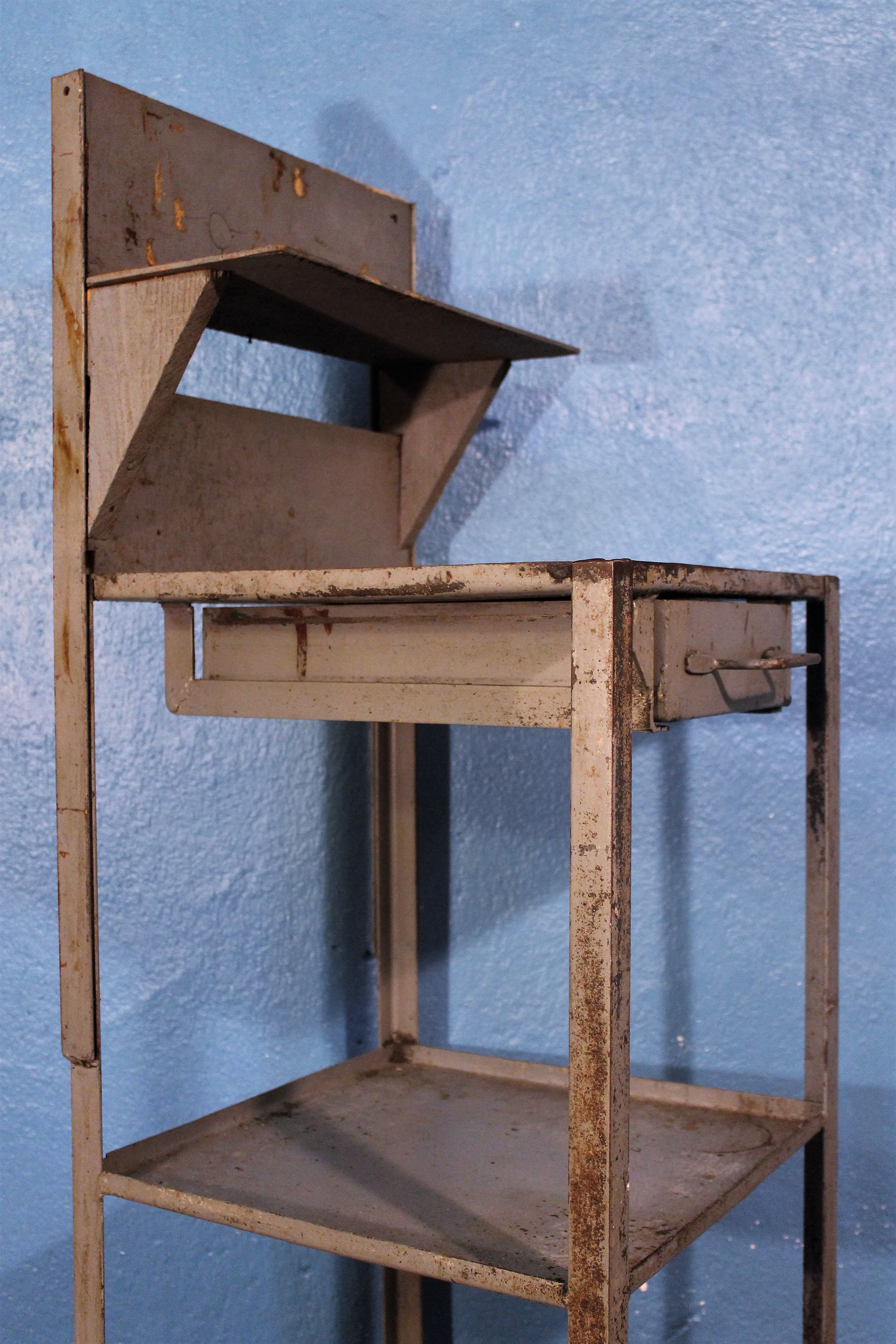 Workbench garage 1950s