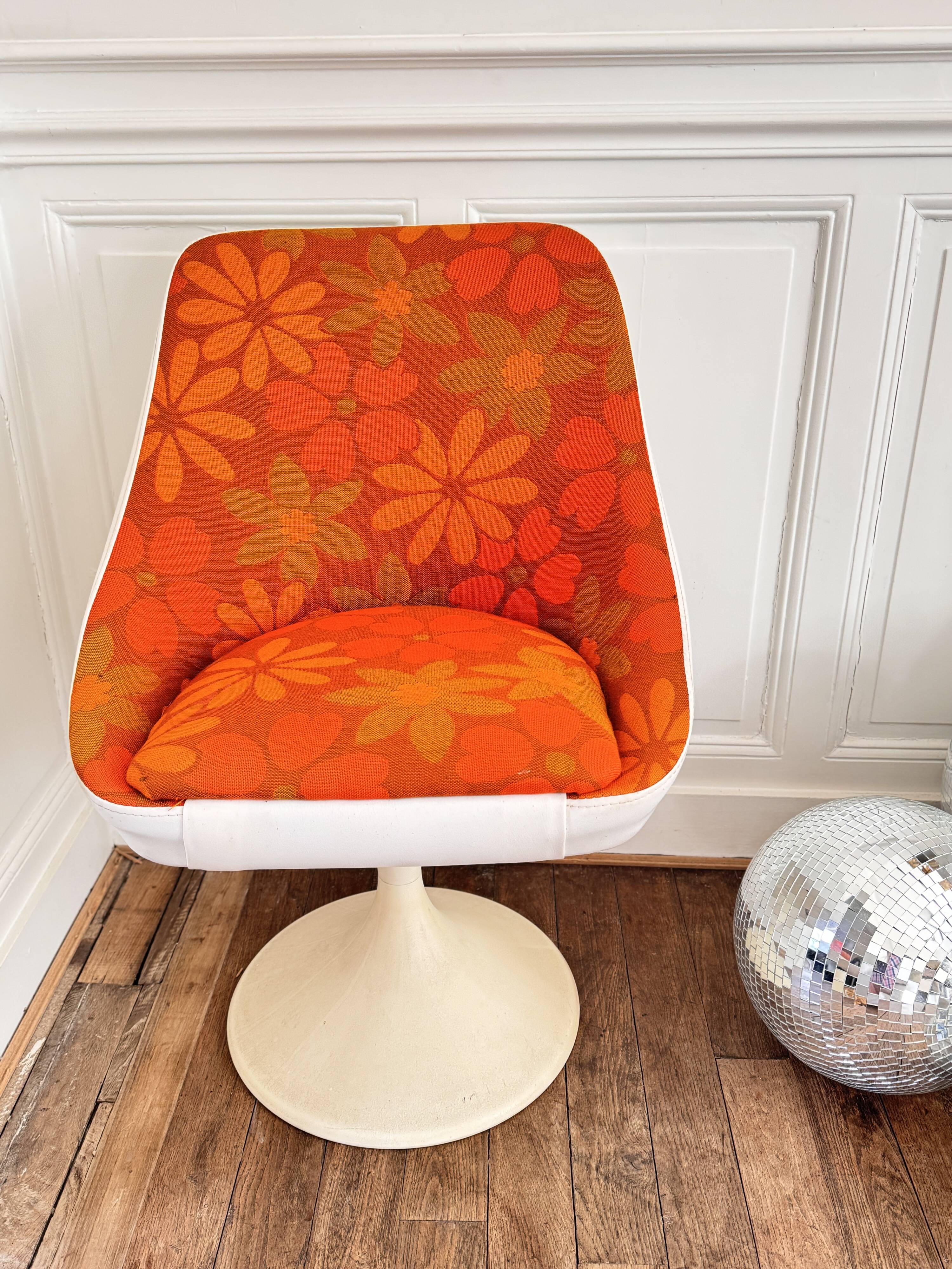 Chaise pivotante vintage