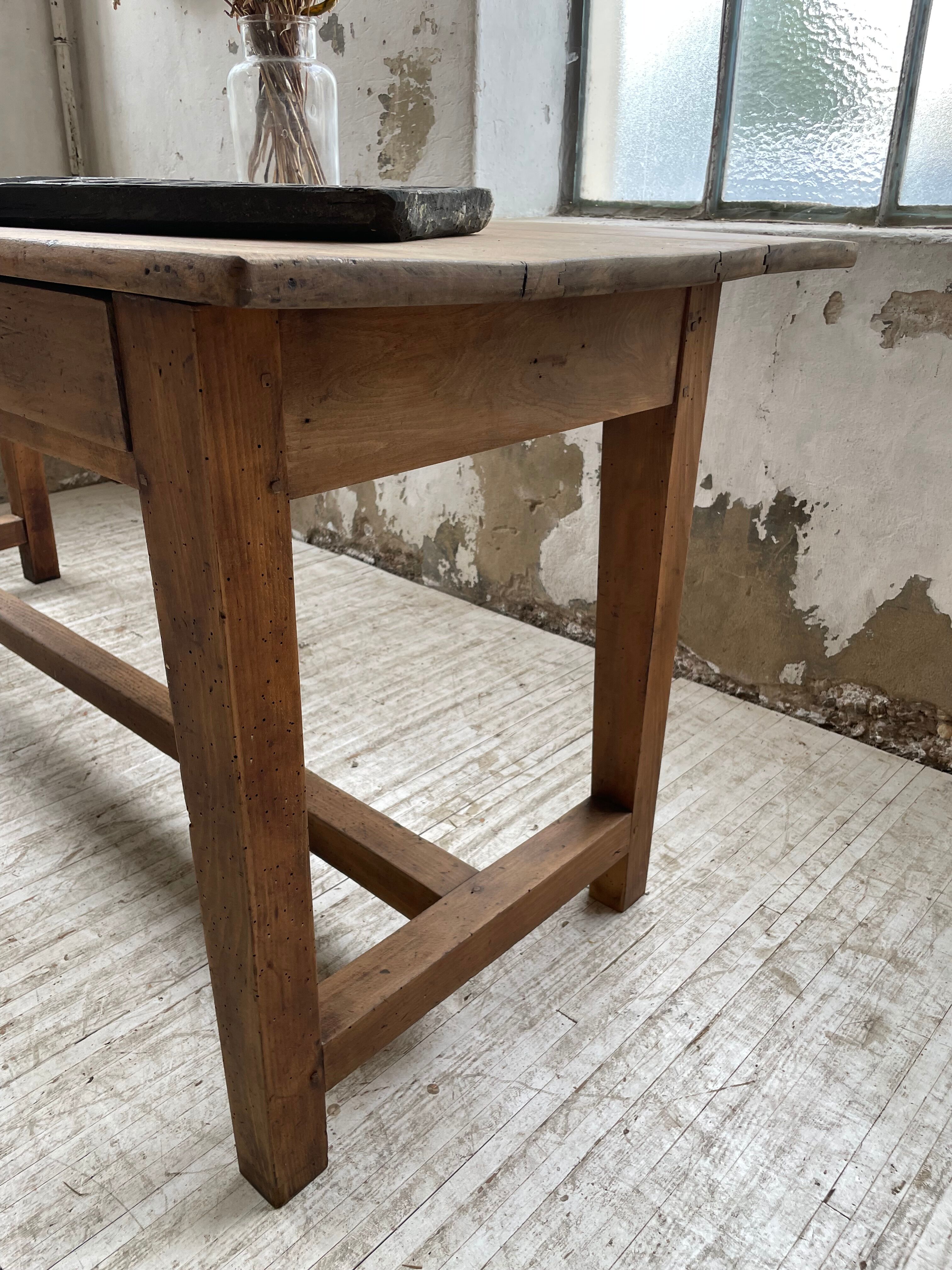 Oak island farmhouse table 2m