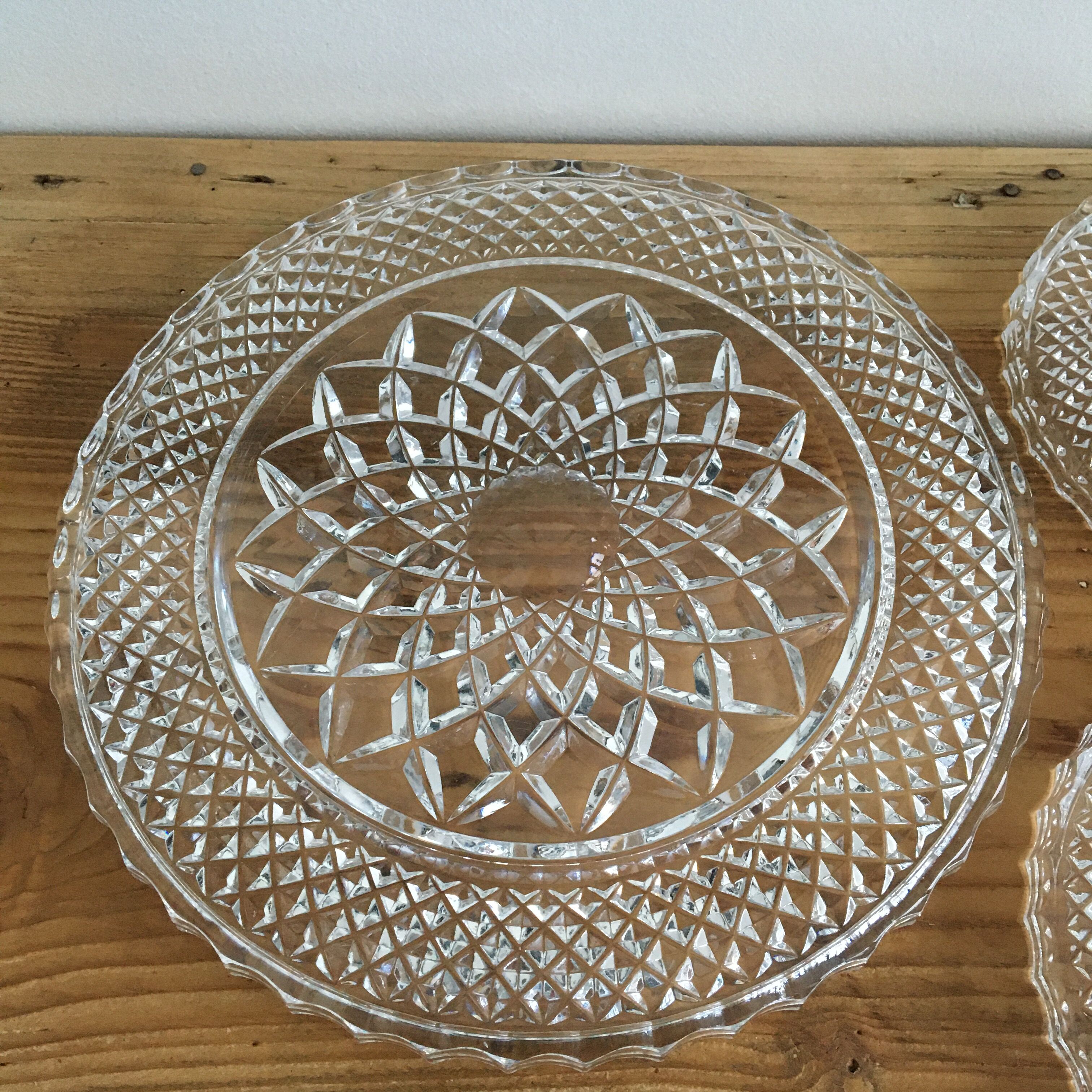 Set under dish and 2 undersized glass bottle