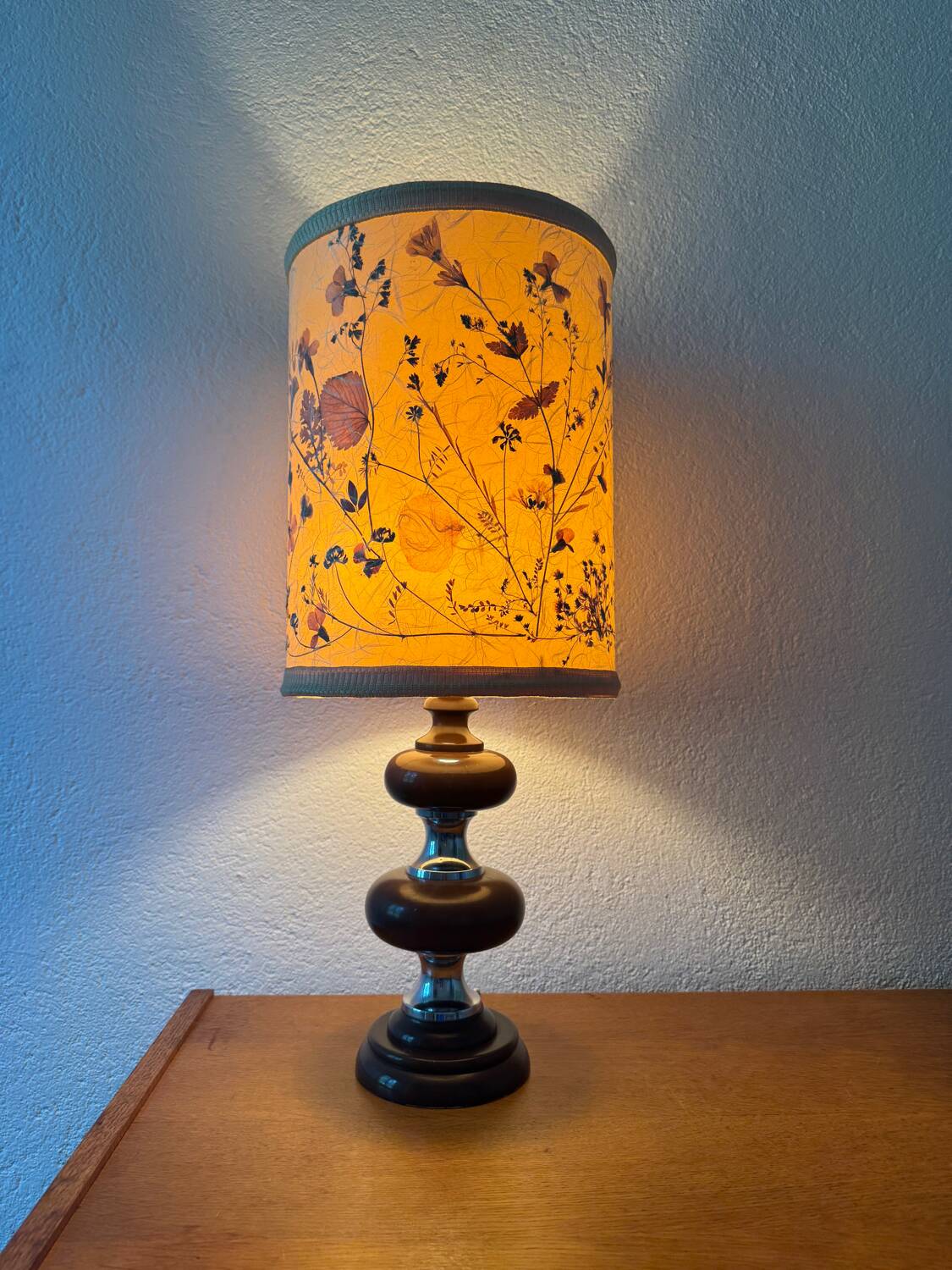 70s wooden chrome flower lamp