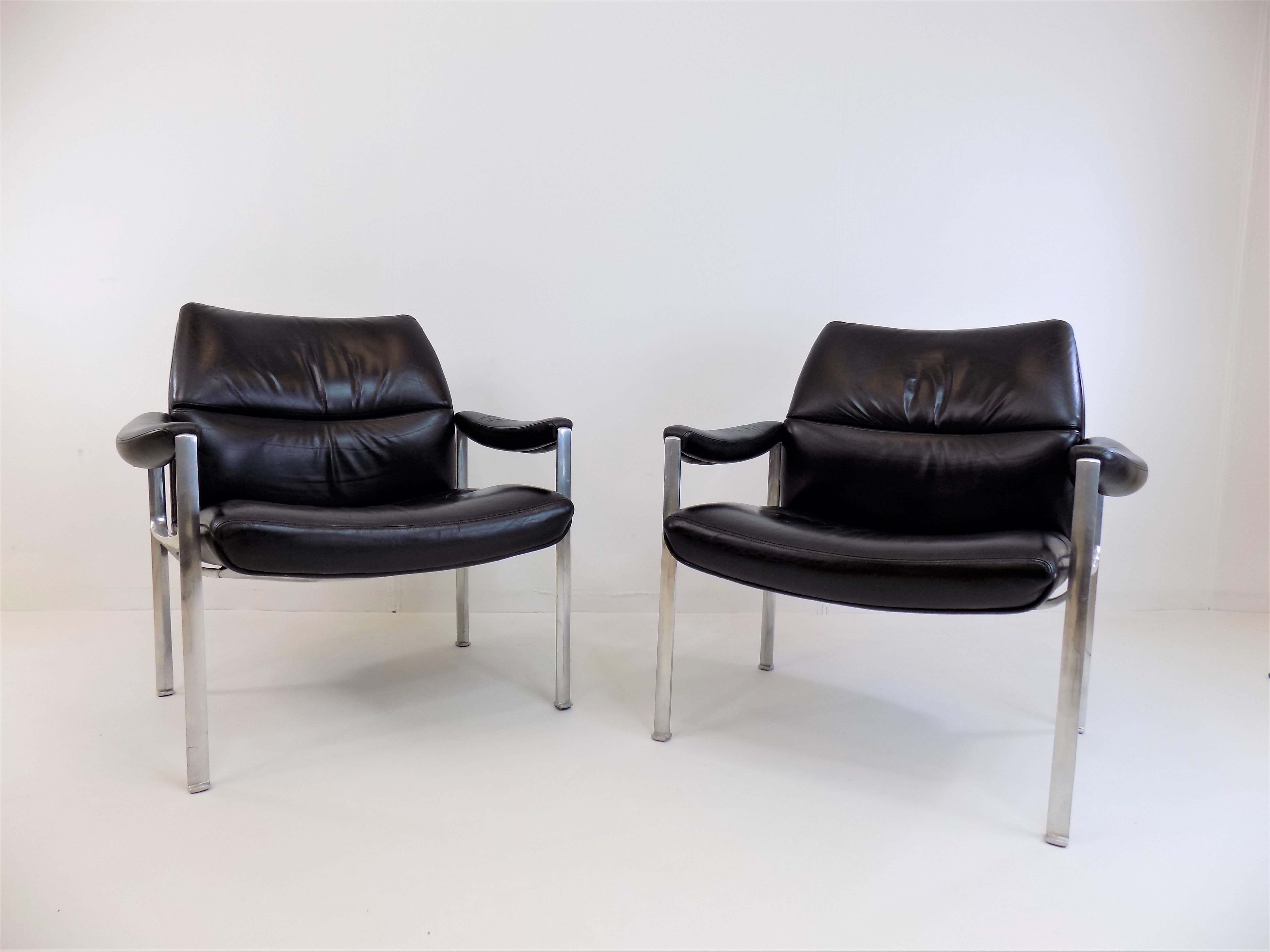 Lot de 2 fauteuils en cuir Röder Söhne by Miller Borgsen