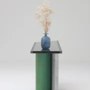 Lella et Massimo Vignelli — Console en ardoise et marbre “Ambiguità” 1983
