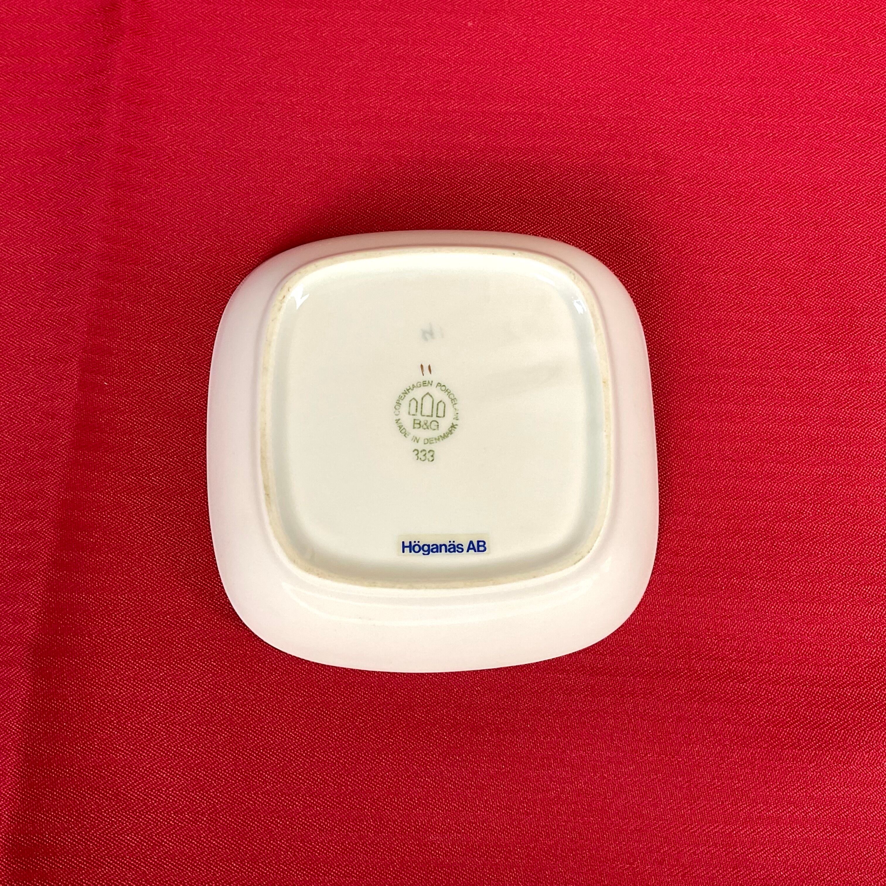 Square cup with seagull Denmark