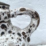 Fat lava enamelled white ceramic lamp