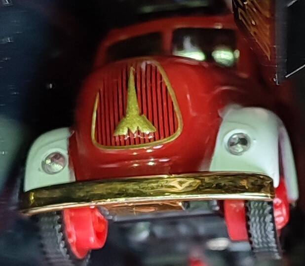 ''Freightliner'' flatbed truck & ''Magirus Deutz'' fire truck