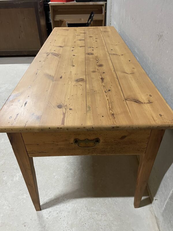 Table ancienne en bois massif, huche a pain