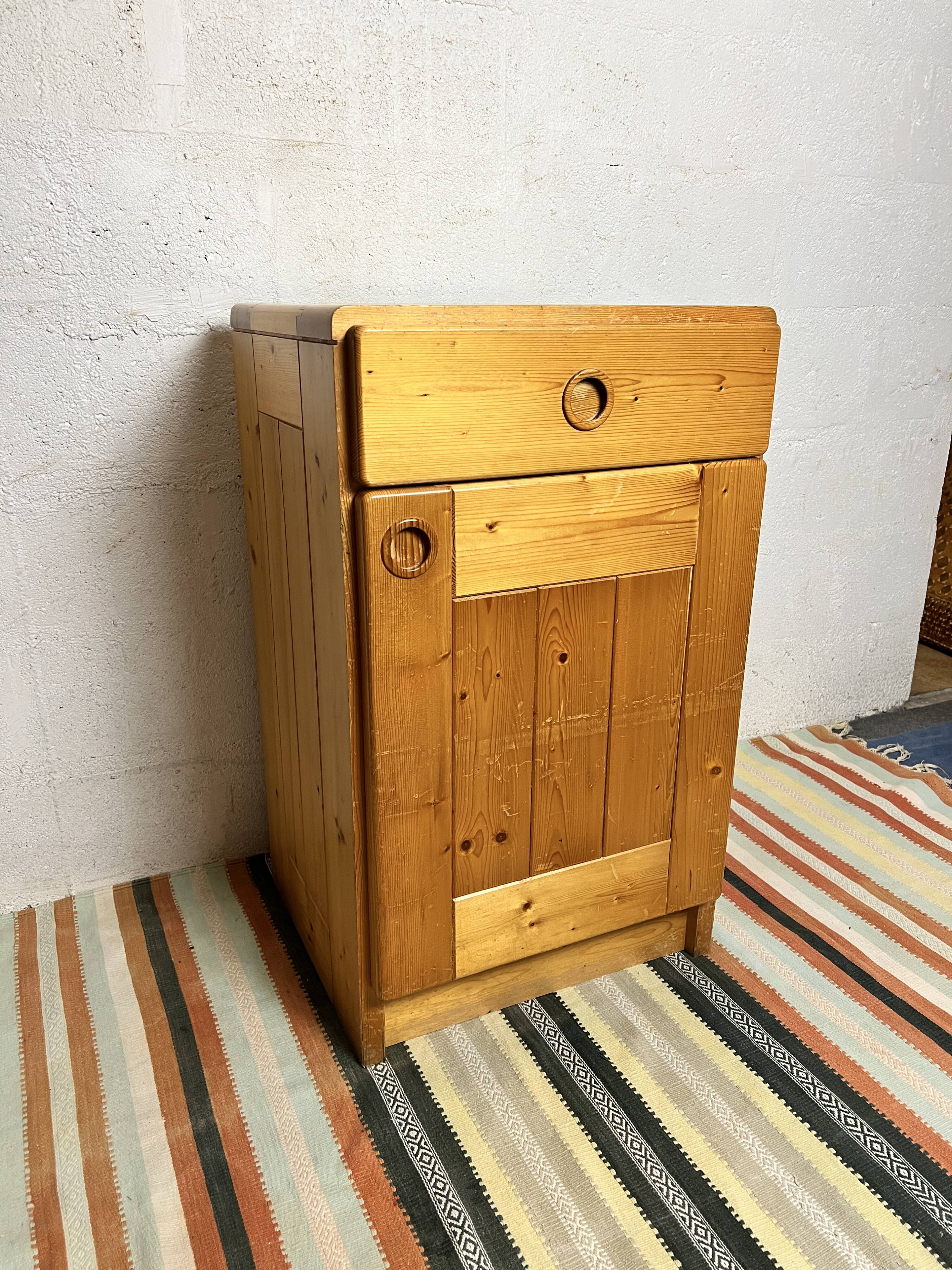 Charlotte Perriand selection buffet Les Arcs