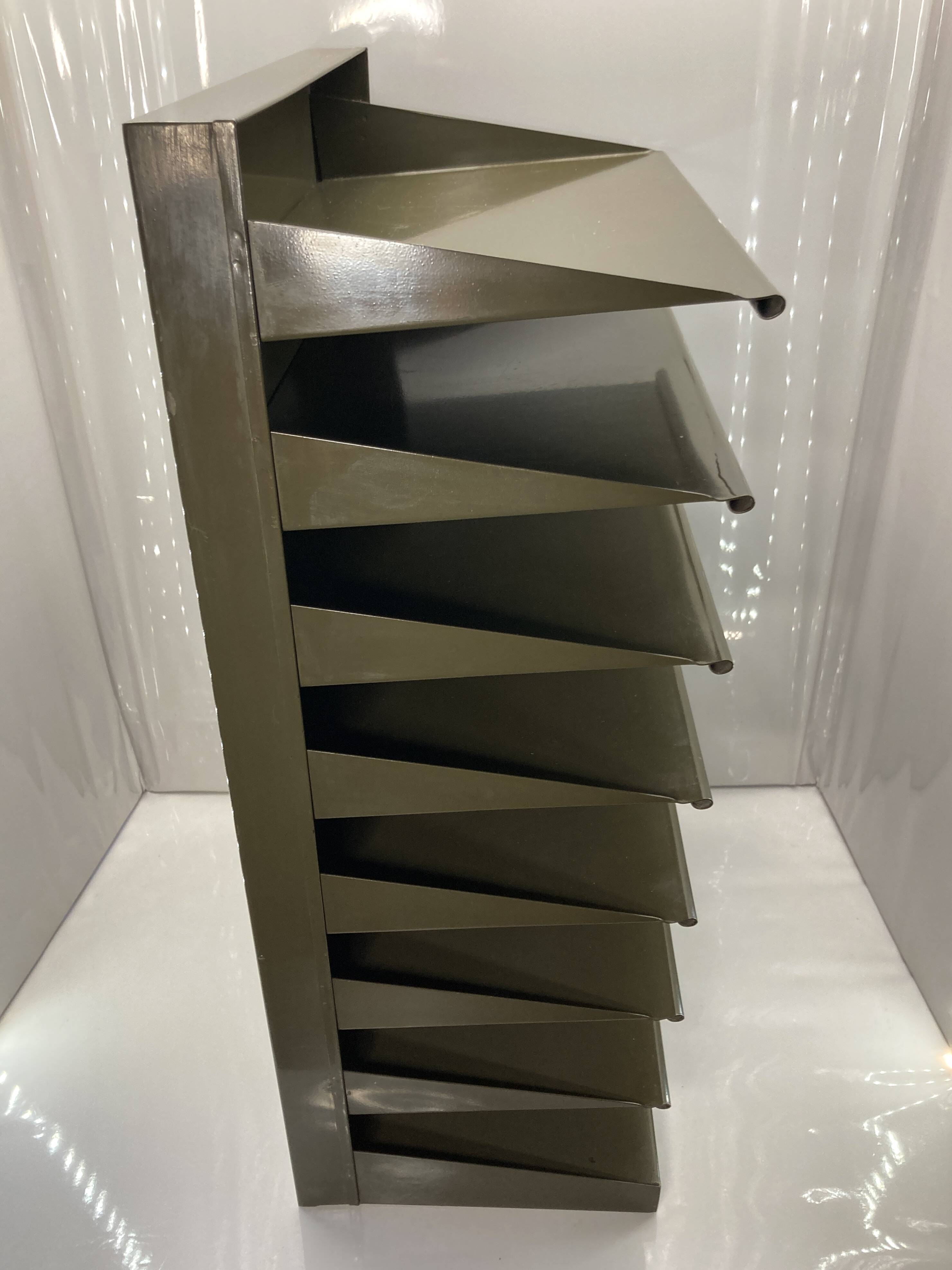 Mewalf industrial wall shelf - Kortrijk Belgium