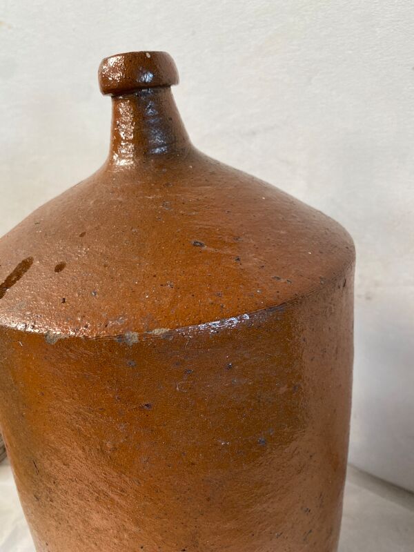 Bouteille en grès vintage