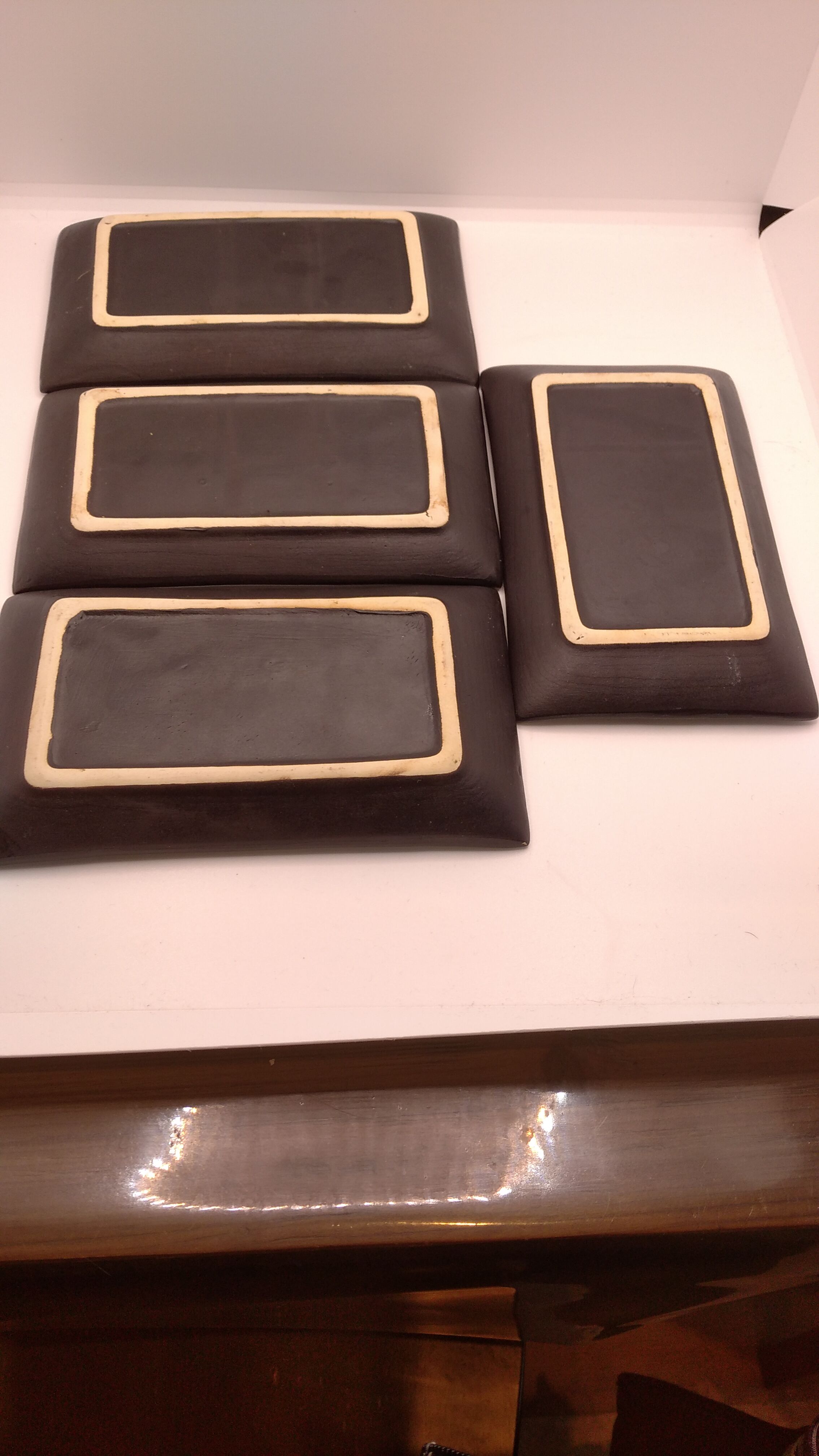 Rectangular ceramic ramekins