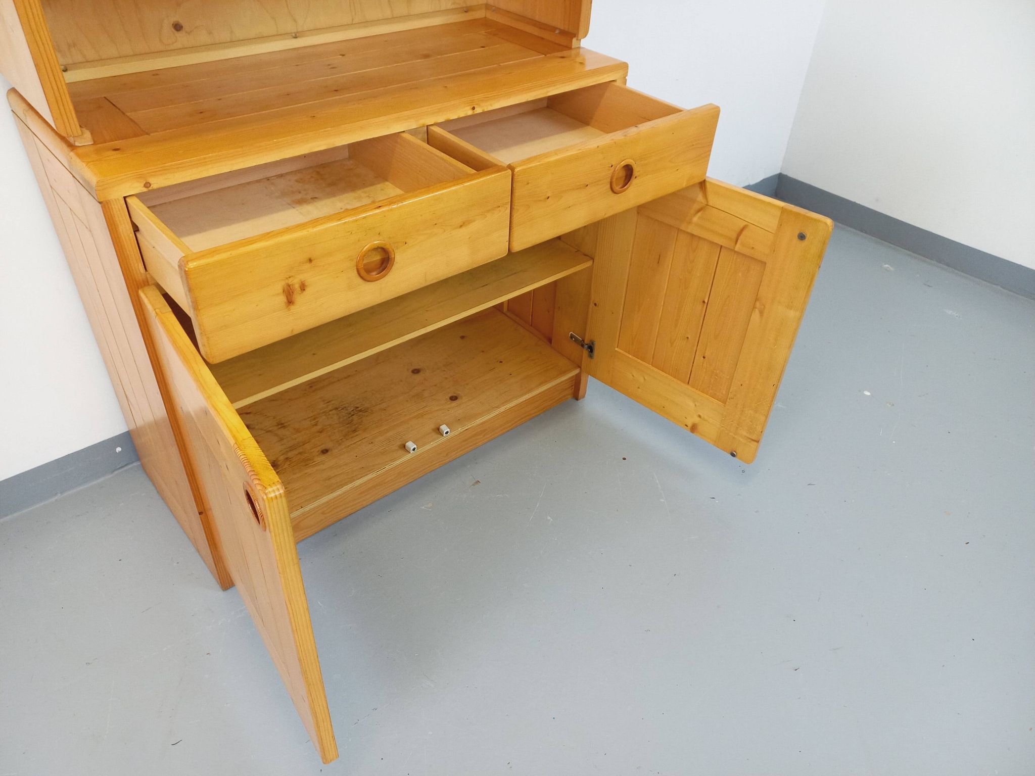Charlotte Perriand Les Arcs vintage pine storage unit from the 60s 70s