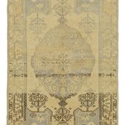 Tapis décoratif beige turc noué à la main 105 cm x 210 cm 1950s