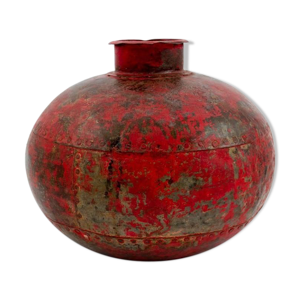 Pot métallique antique