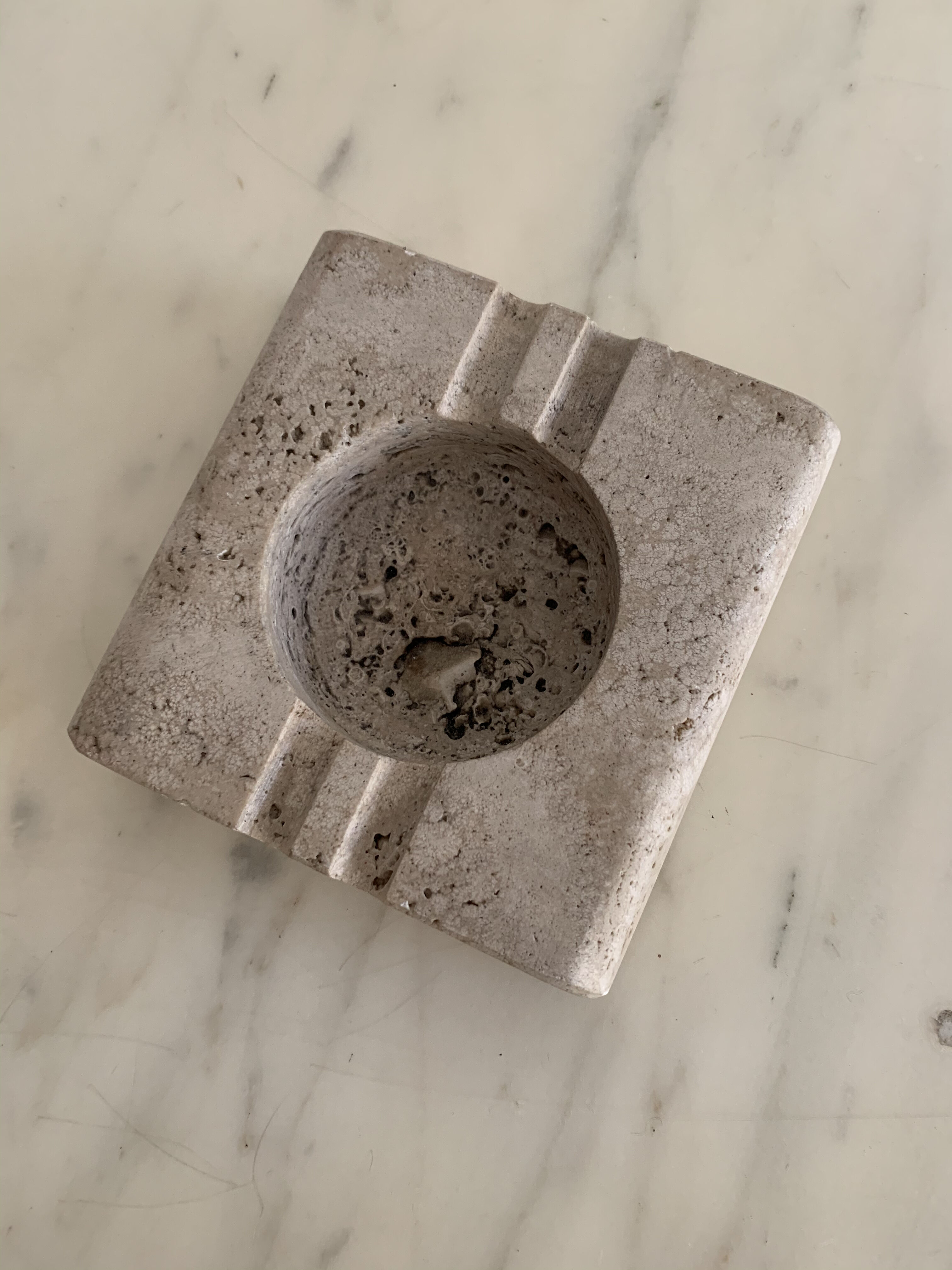 Square ashtray rough stone
