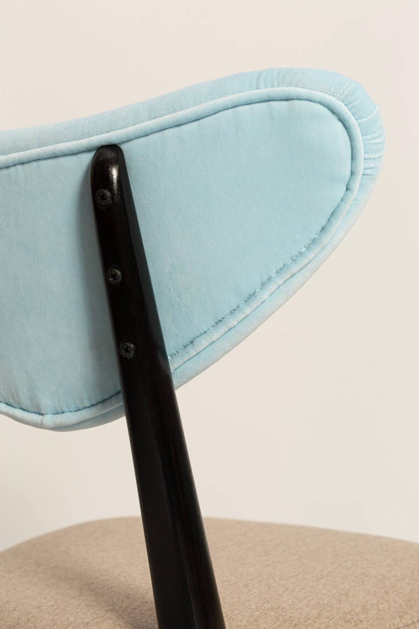 Mid-century heart-shaped chair in mixed beige and blue wool, Europe, 1960s.