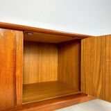 1960s Vintage Timeless Scandinavian Danish Design Teak Sideboard