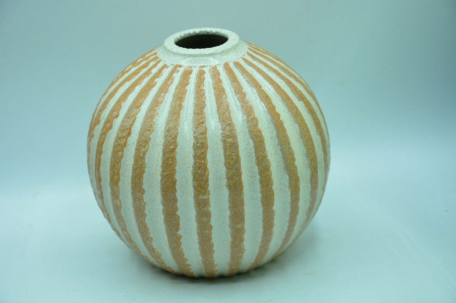 Coloquinte vase in recoiking by Jacques Breugnot