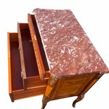 Commode en marqueterie de style Gustavien suédois du milieu du 20e siècle avec marbre