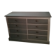 Meuble à tiroirs de magasin