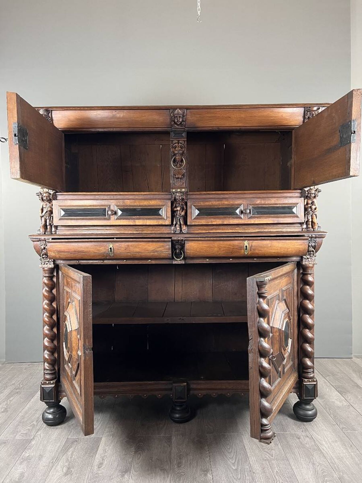 Antique carved wooden buffet in Renaissance style, late 18th / early 19th century.