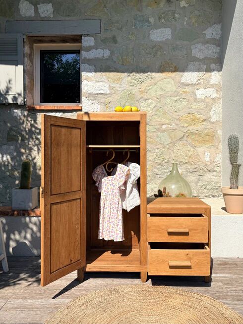Petite armoire asymétrique « Pénélope »