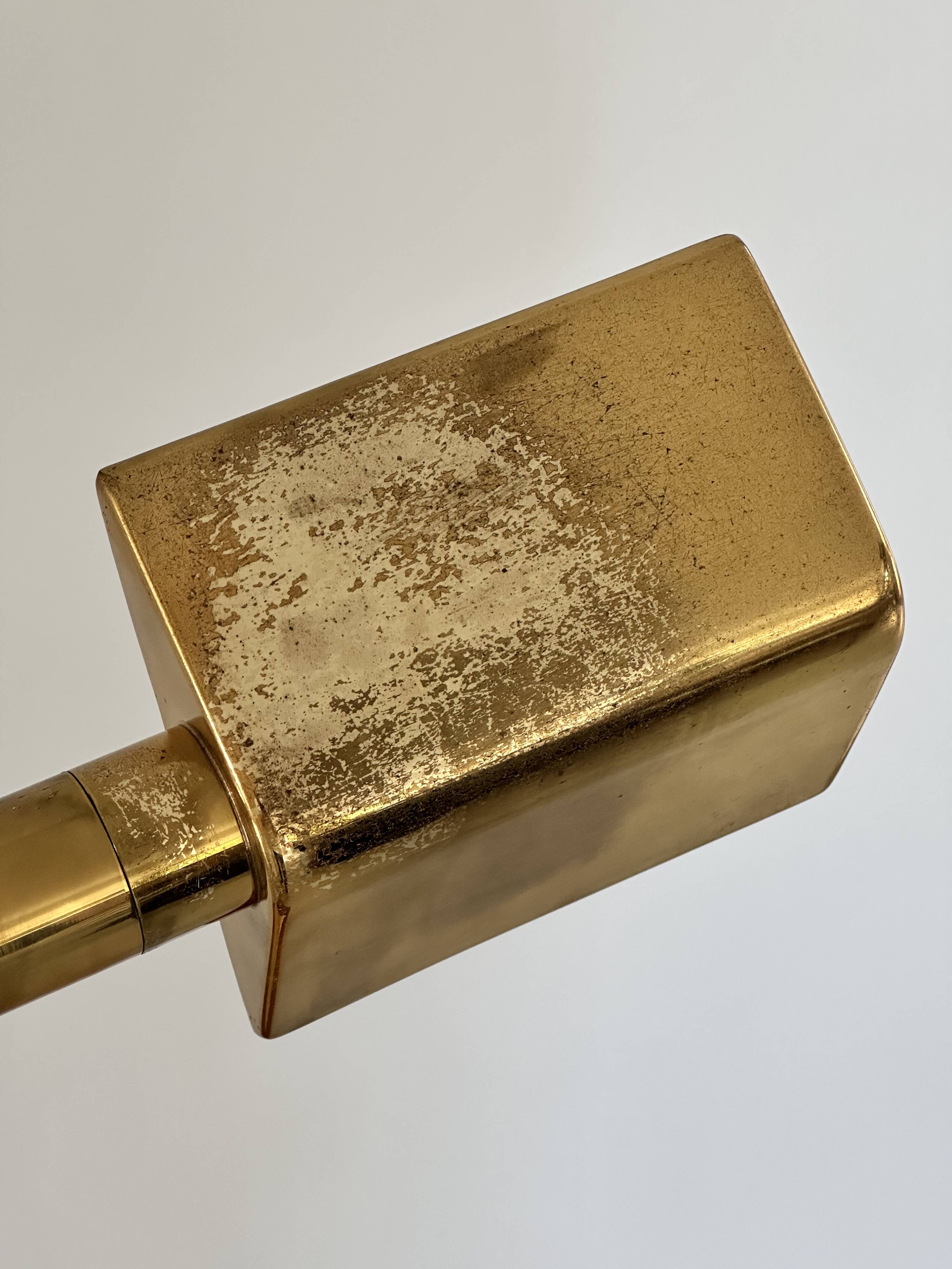 Lampe design de bureau ou de table Vintage en laiton de Boulanger Belgique 1970