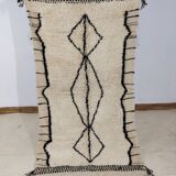 Moroccan berbere carpet 200x107cm