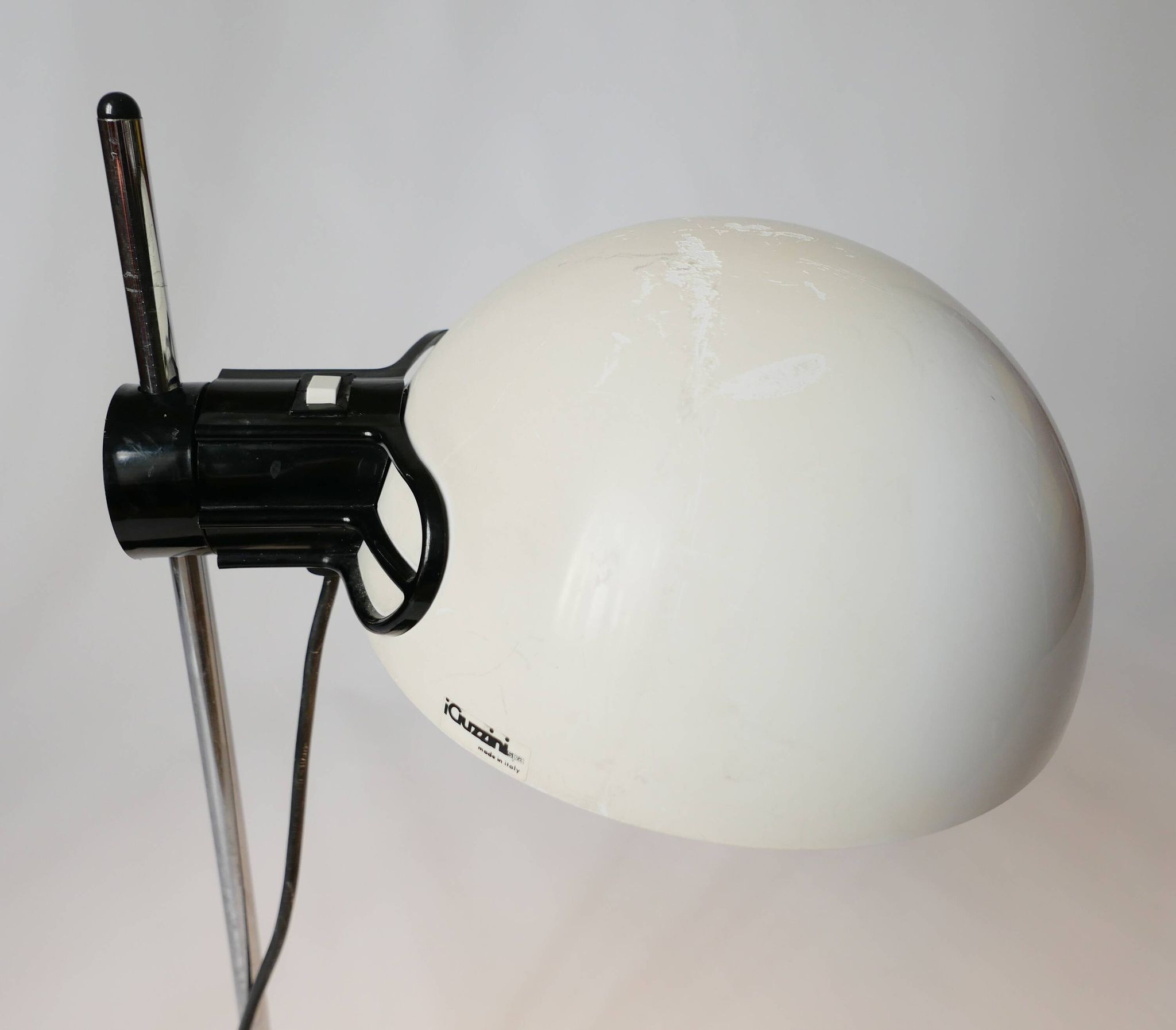 Guzzini lamp 1970s design