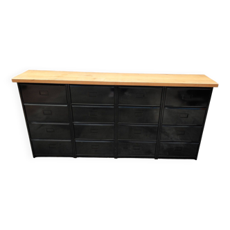 Industrial furniture sixteen black metal flaps with solid beech top