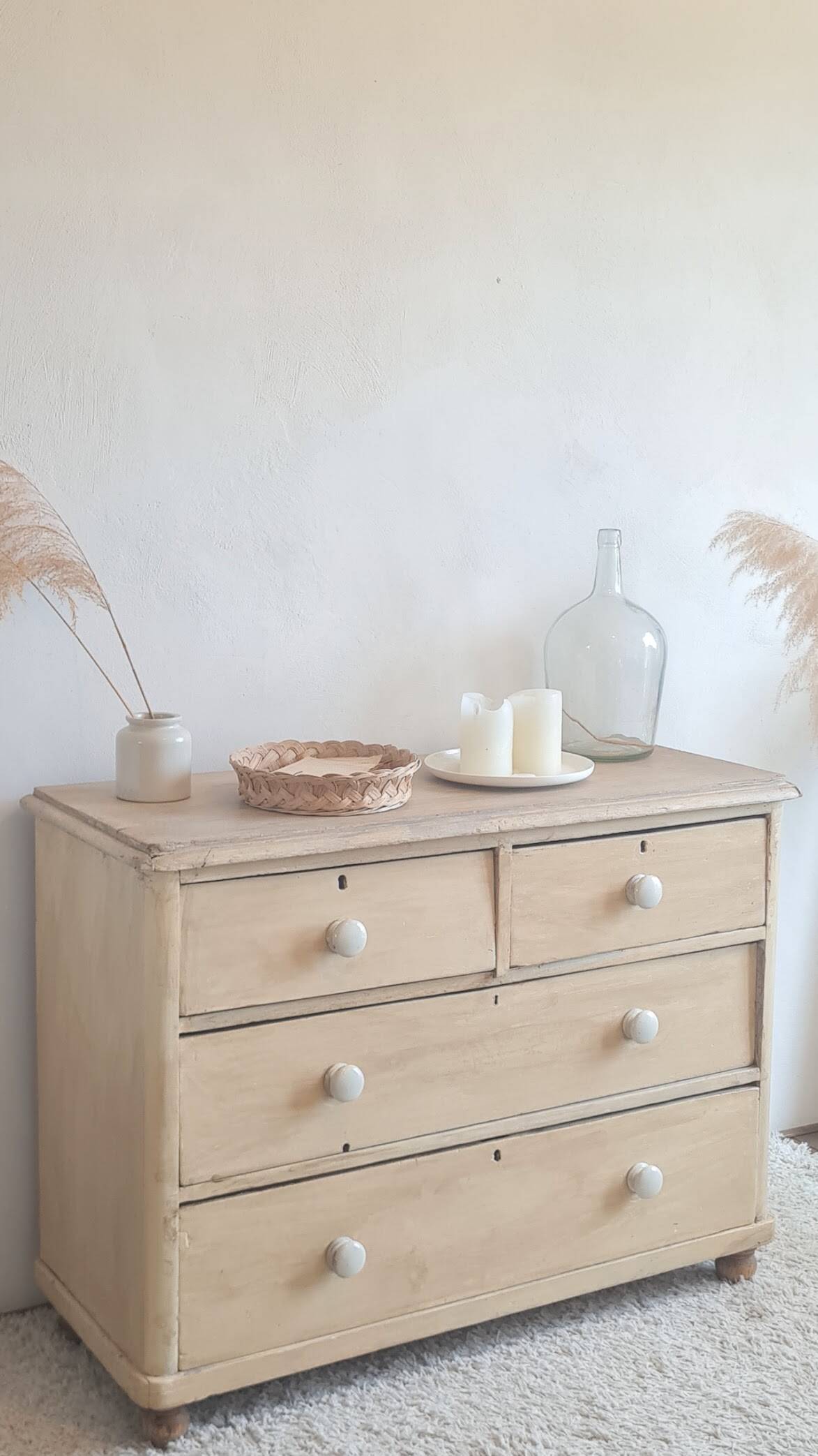 Commode ancienne de style anglais