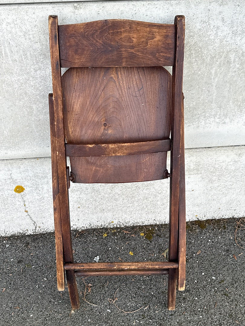 Folding chair – Vintage – Furniture – Patinated wood