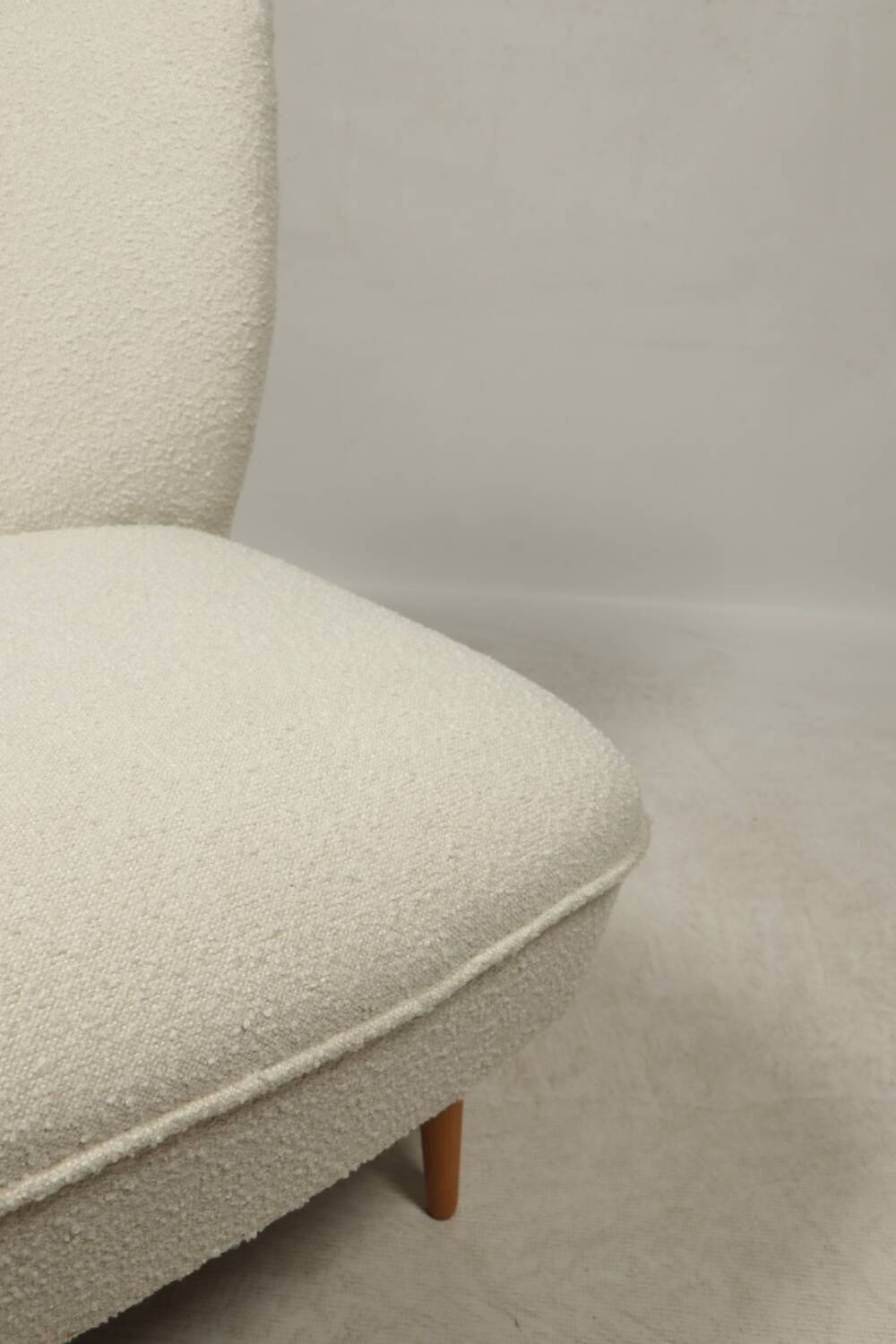Vintage cocktail chair beige boucle expo 58