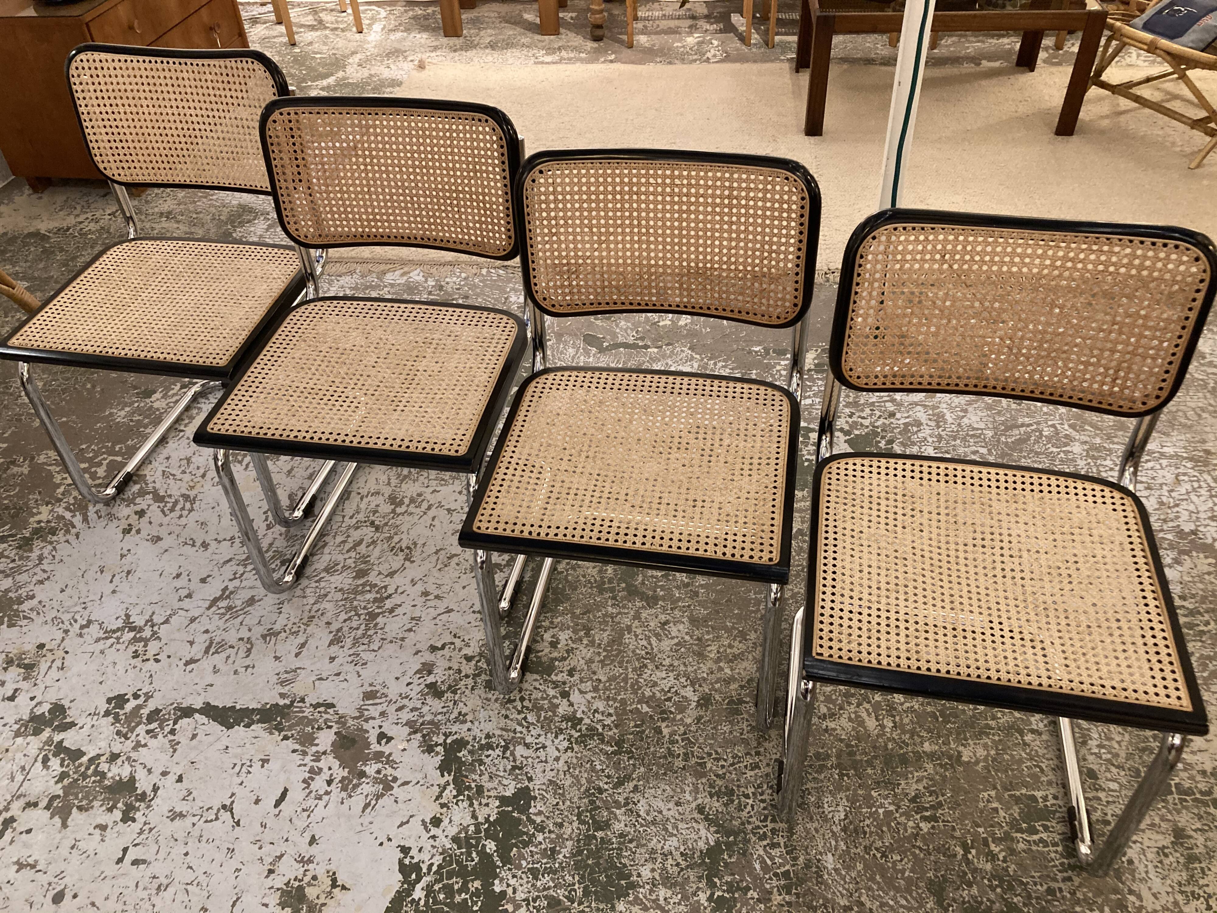 Series of 4 chairs B32 Cesca de Breuer
