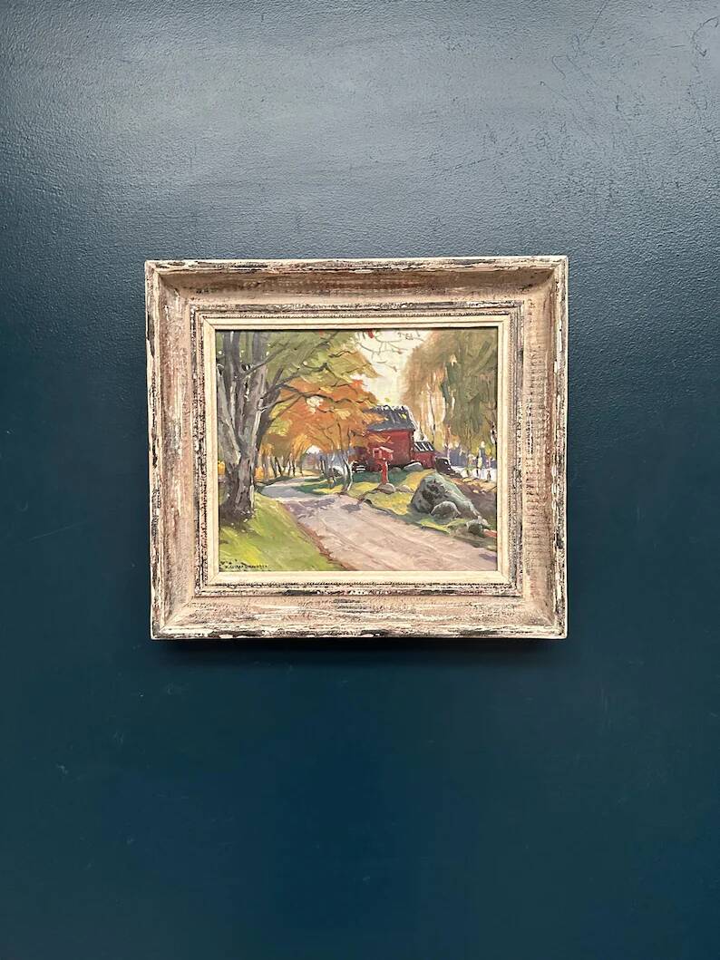 Original Swedish Oil on Canvas – "Path to the Red Cabins" by Karl Gustaf Strandberg (1891–1981) – Signed – Vintage and Framed – 50 × 43 cm (19.7 × 16.9 inches)