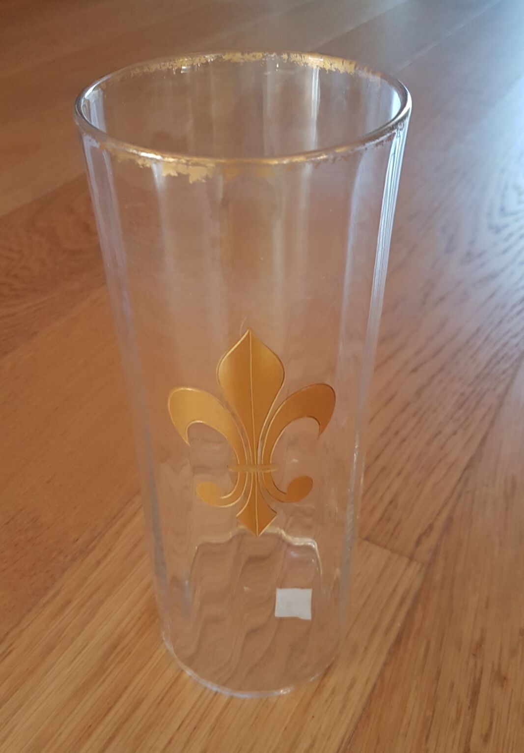 Faceted crystal vase decorated with lily flower