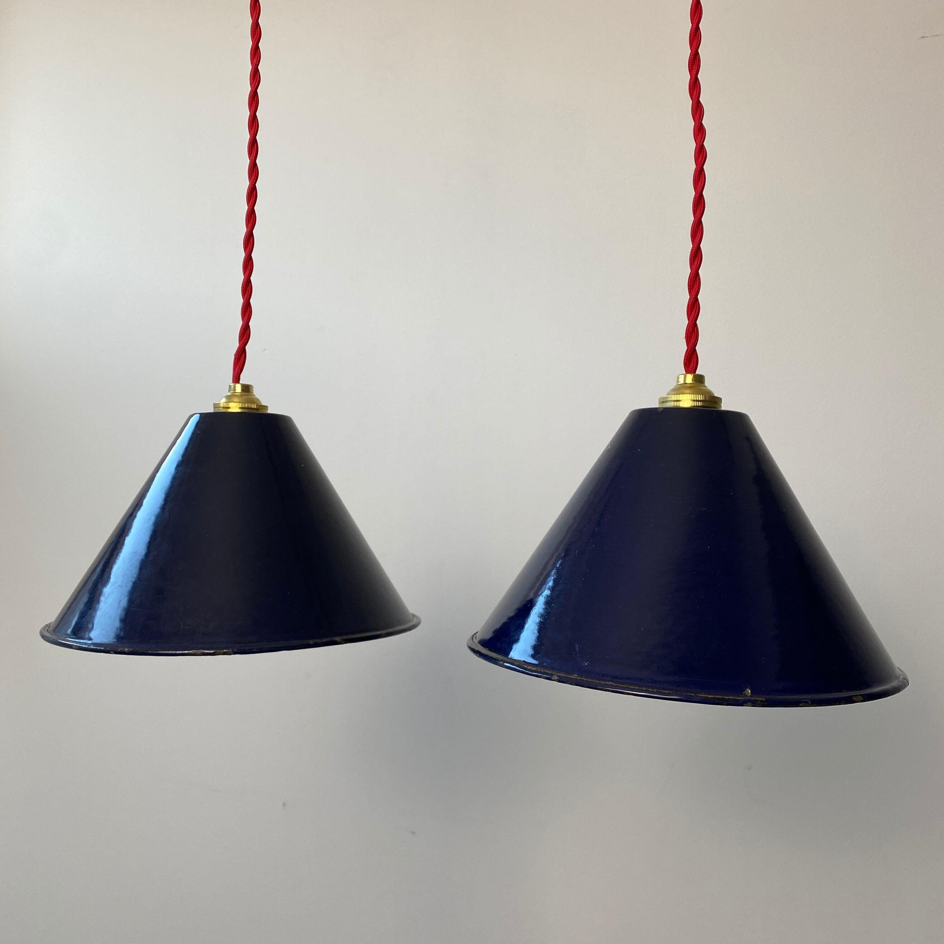 Lot 2 industrial suspensions blue emaillees 20 cm