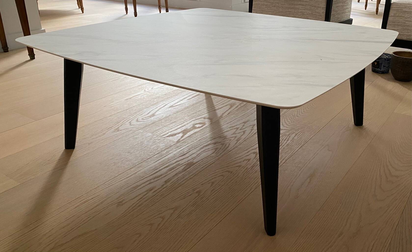 Imperial Line Prado coffee table – HPL White Marble – excellent condition