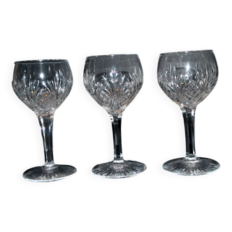 Set of 3 Baccarat 10cm liqueur glasses in cut crystal from 1907 model 9157