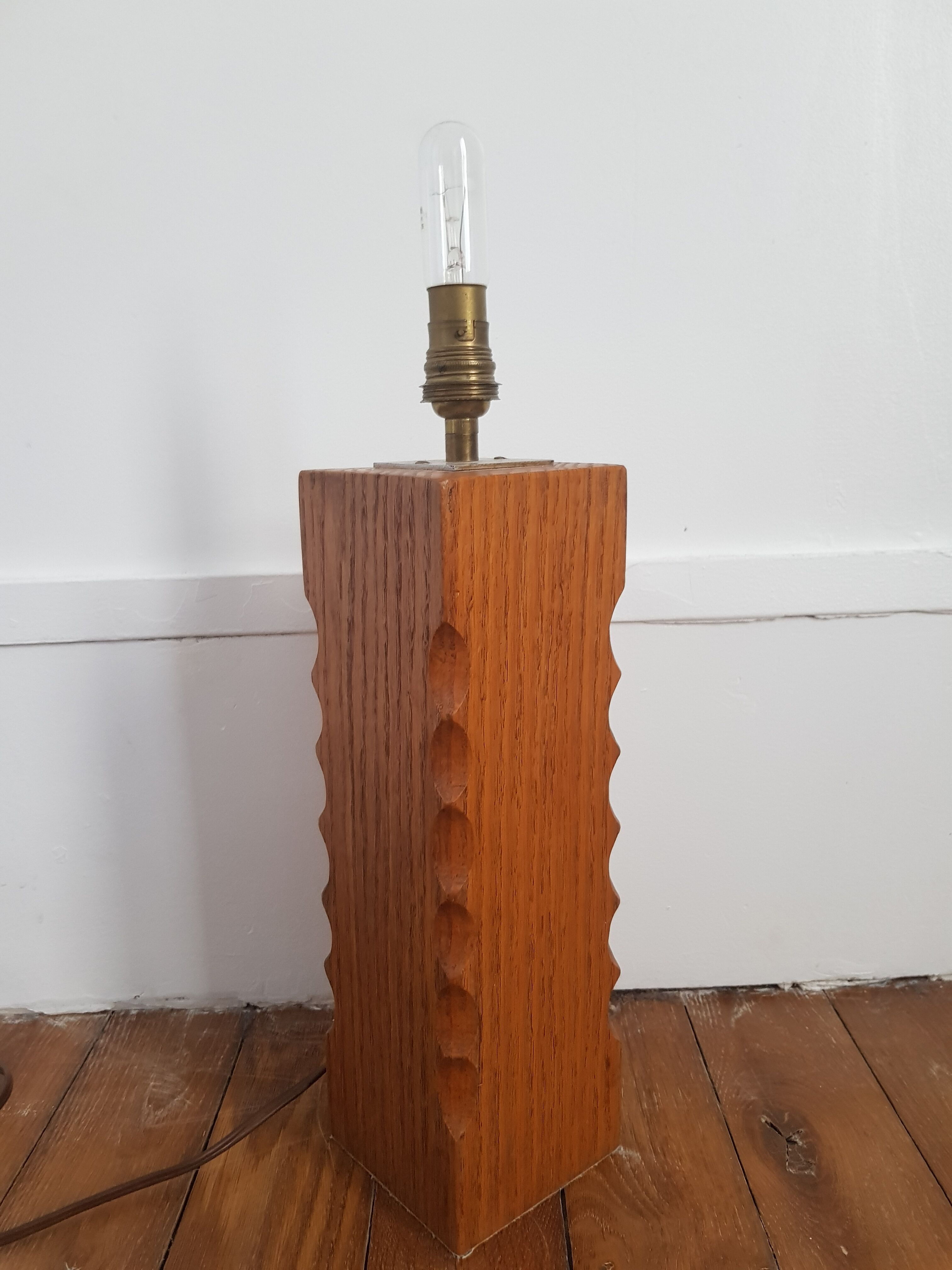 Wooden lamp foot