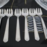 6 oyster plates and its 6 embossed glass forks, 1970s