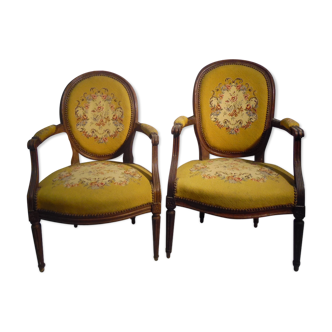 Paire de fauteuils de style Louis XVI