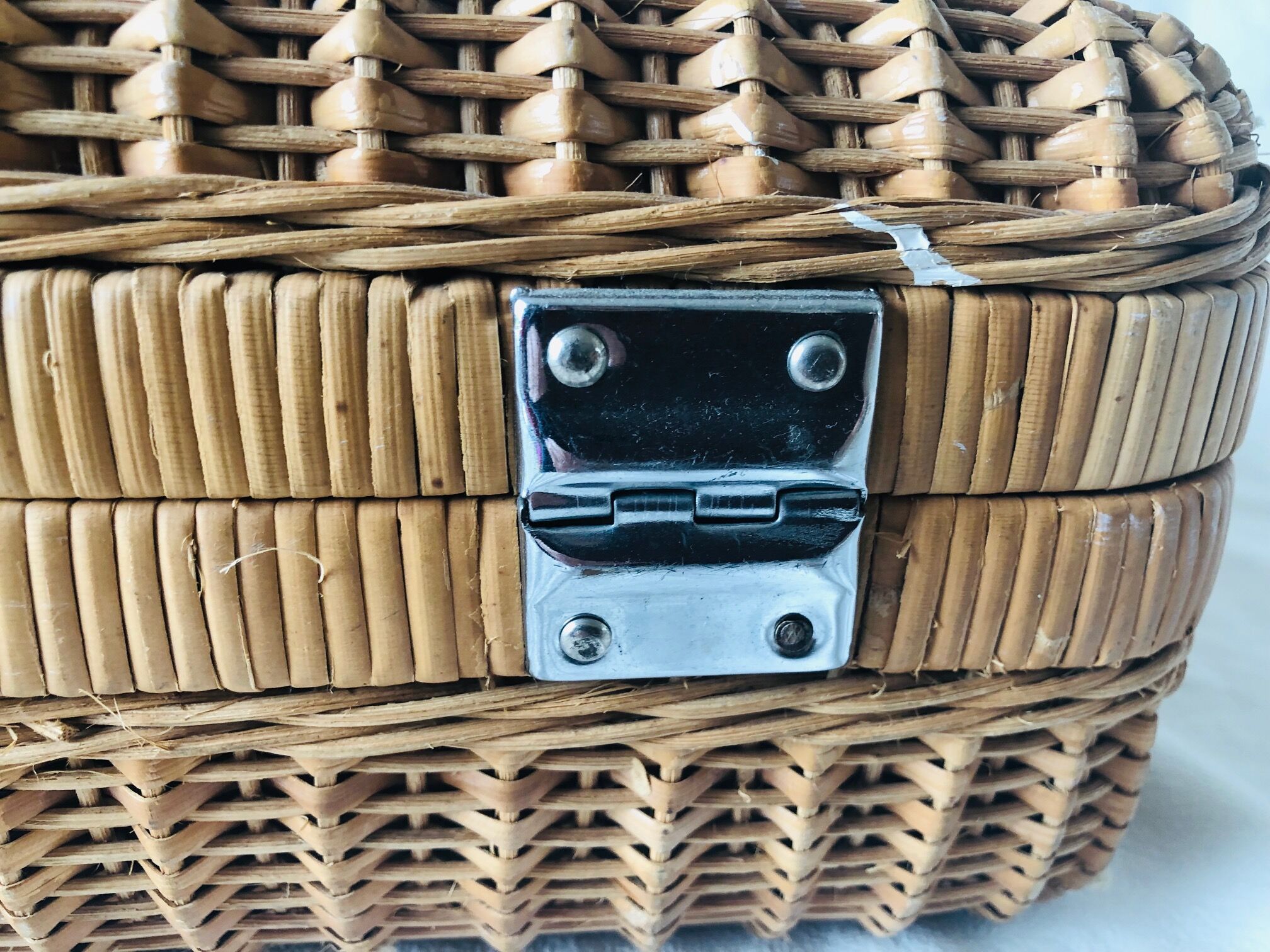 Wicker case, vintage