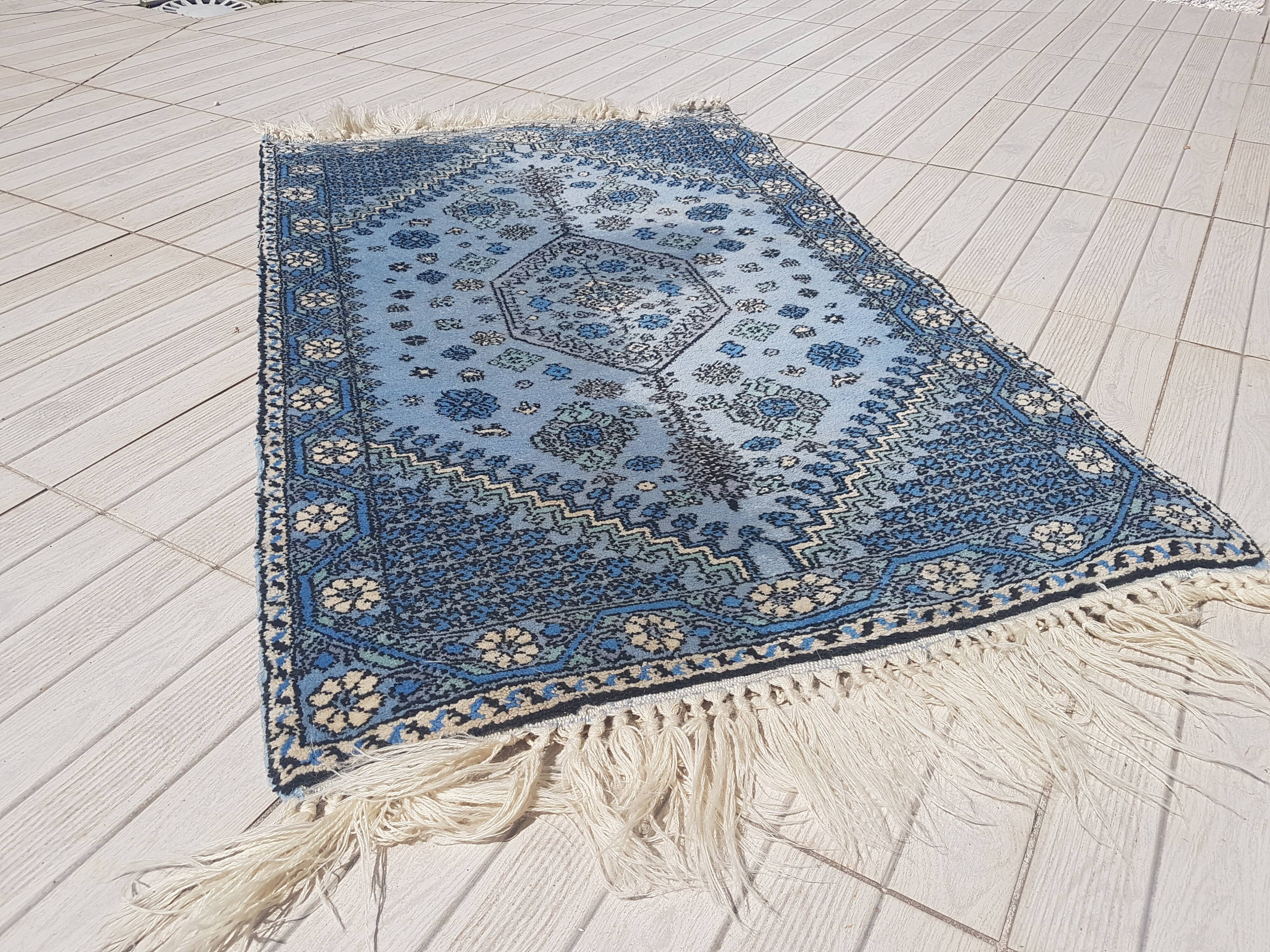 Handmade Persian carpet 100% wool 86x173cm