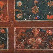 Antique storage trunk with floral decoration (circa 1895) #102