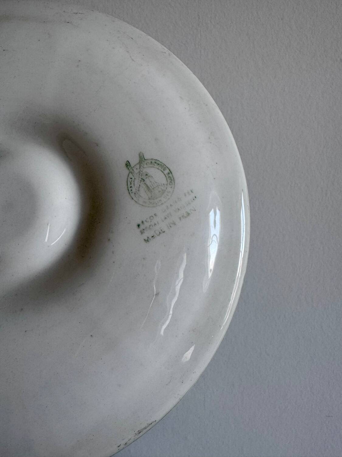 Moulin des Loups earthenware oyster plates