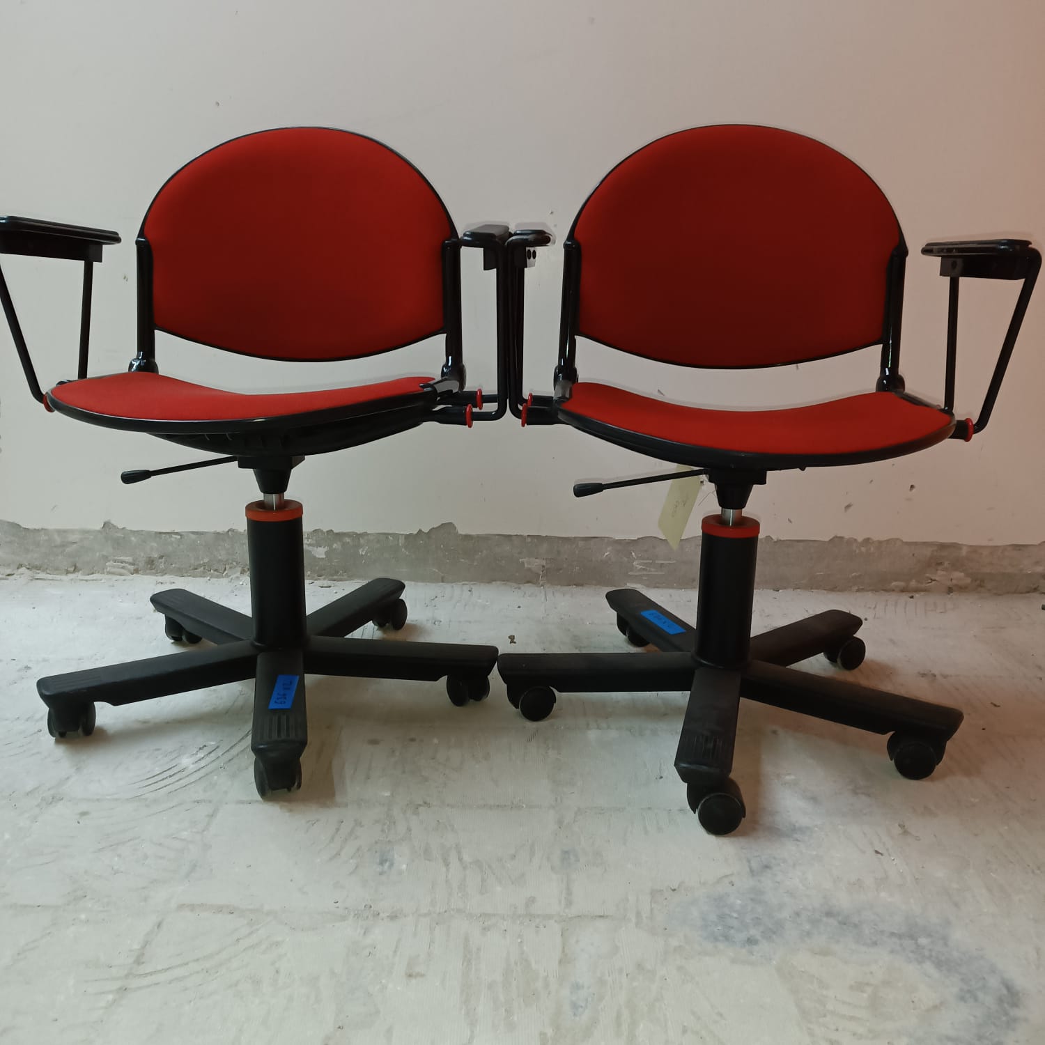 2 office chairs